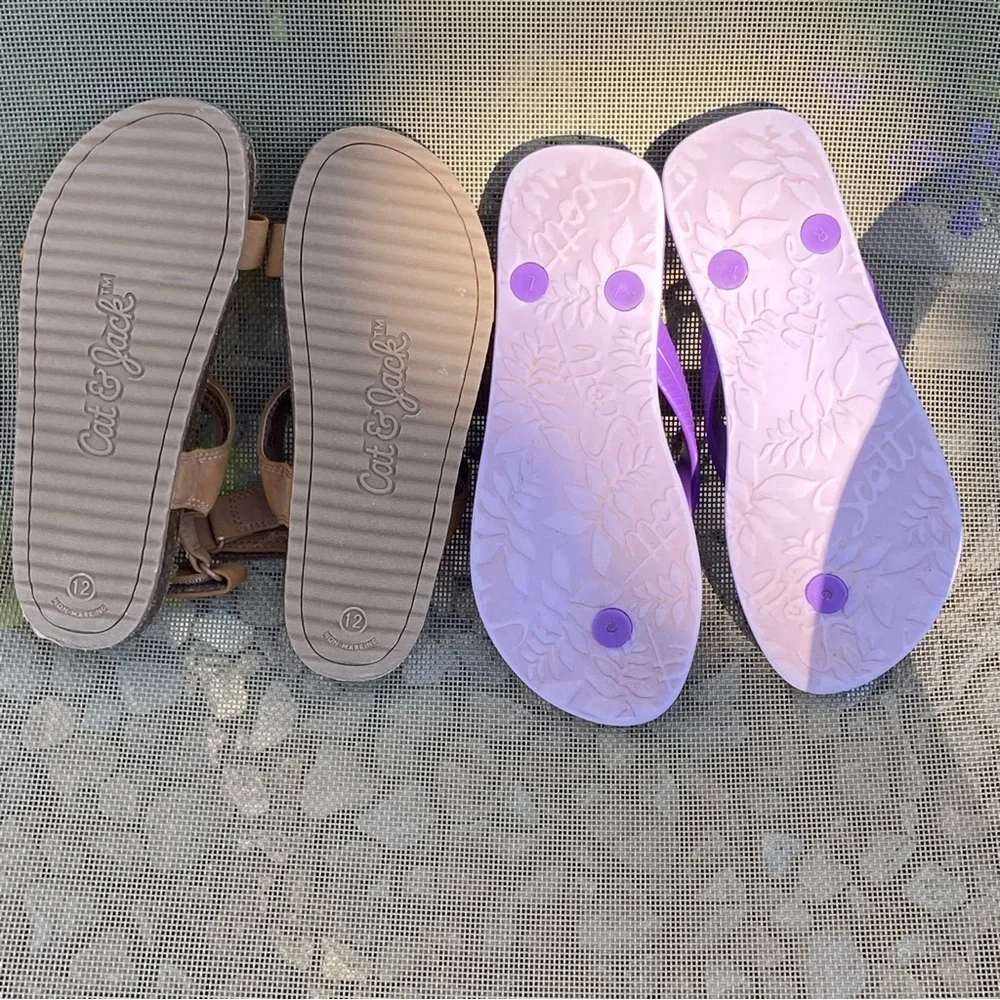 2pr. Gently Worn/Clean Sz-C/ 11-12 Cat& Jack Tan Sandals/Purple Scott Flip Flops